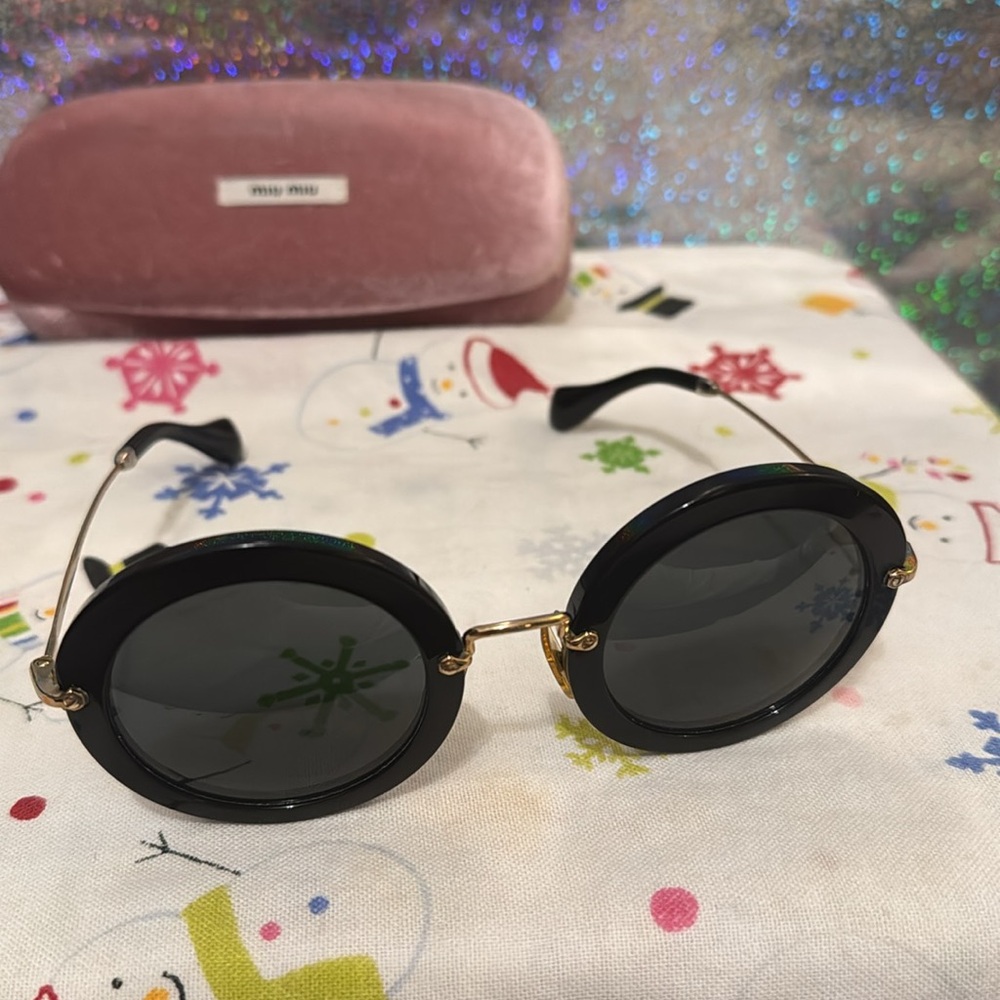 Miu Miu Sunglasses Black with Gold frames Includes pink case - Picture 6 of 10